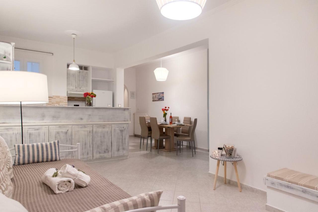 Villa Tonia 파라스포로 외부 사진