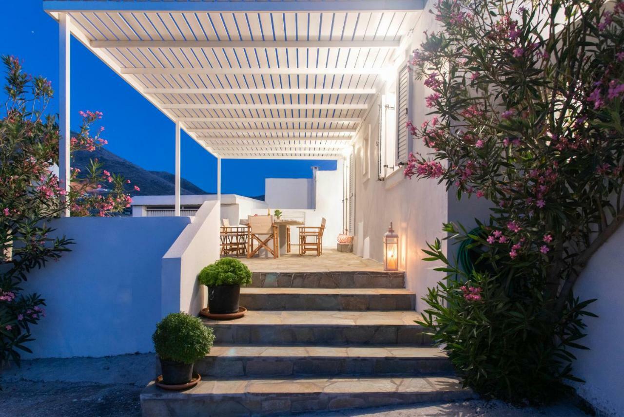 Villa Tonia 파라스포로 외부 사진