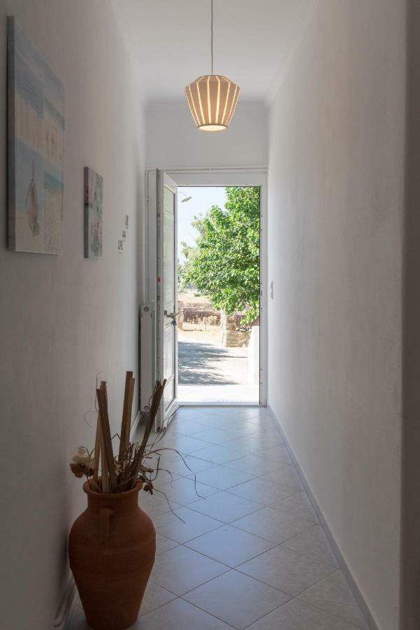Villa Tonia 파라스포로 외부 사진