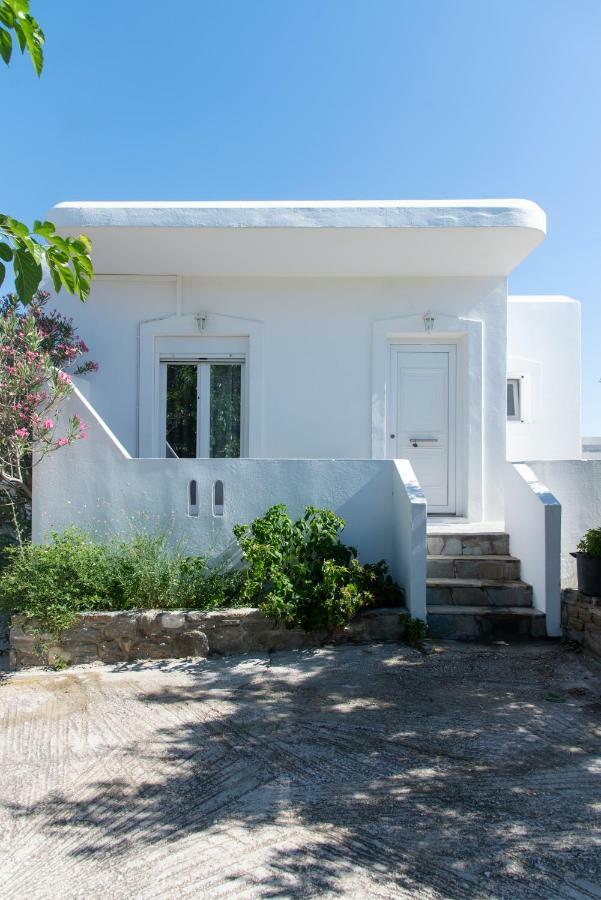 Villa Tonia 파라스포로 외부 사진