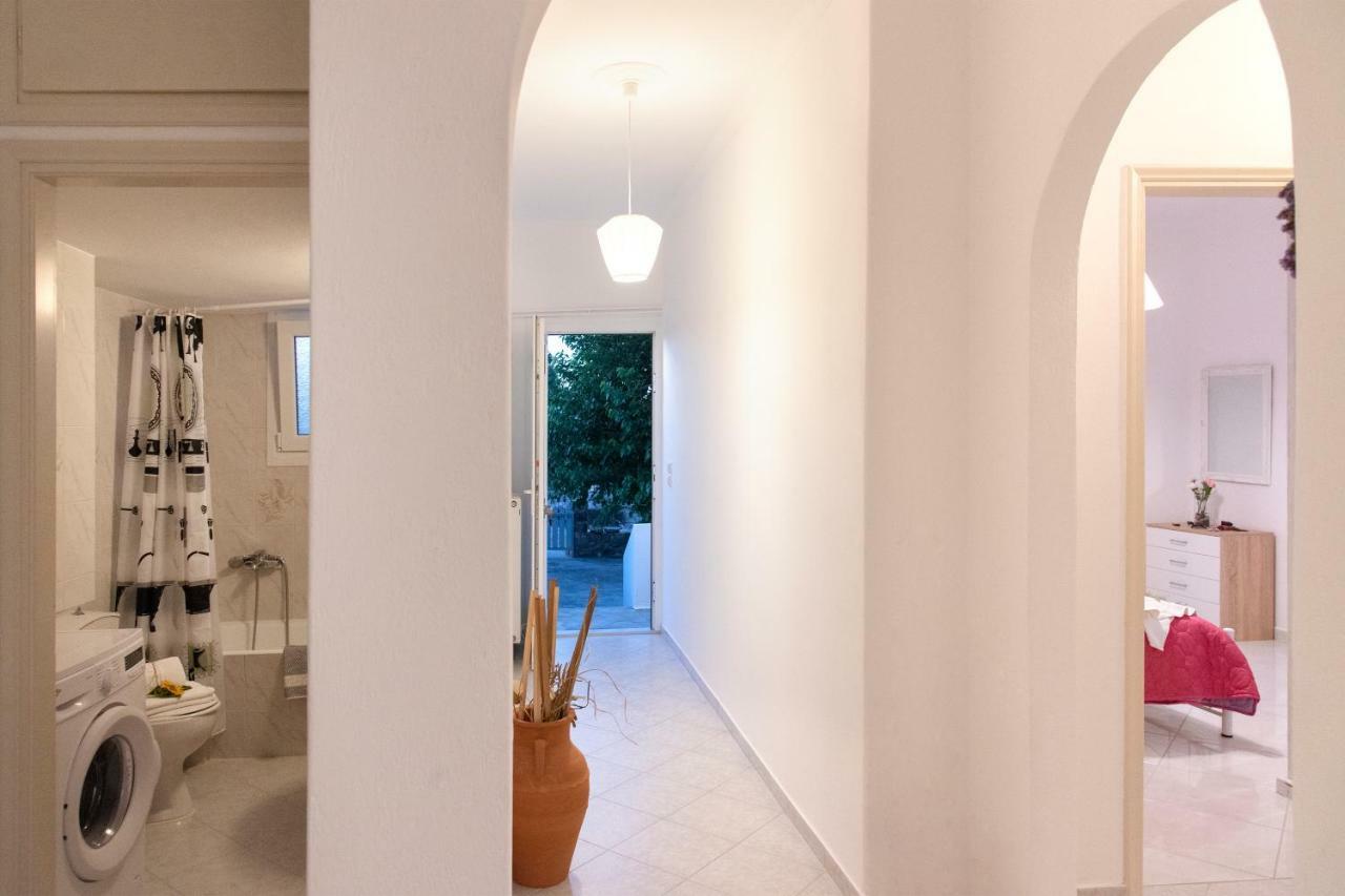 Villa Tonia 파라스포로 외부 사진